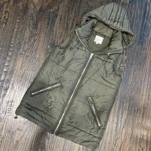Vici Puffer Vest - medium